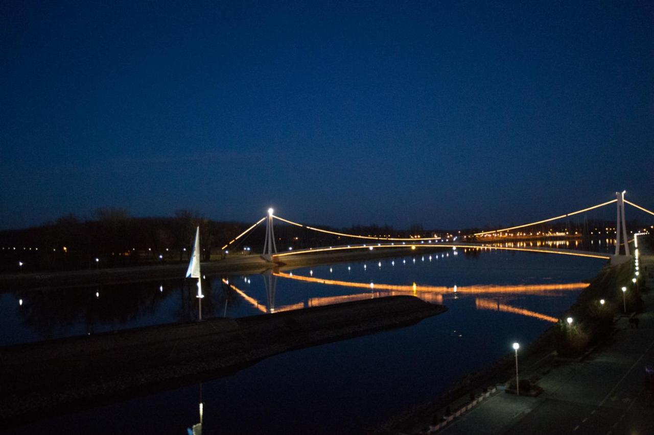 Riverview Apartment Osijek Bilik gambar